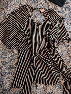 Vintage Keyhole Striped Pinky Blouse